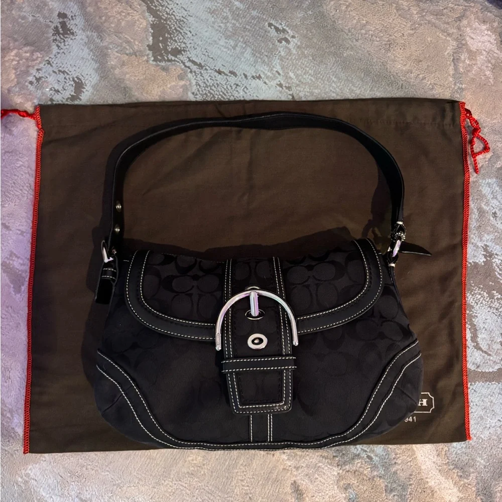 Coach soho 10297 signature shoulder bag with dust bag - Picture 2 of 16
